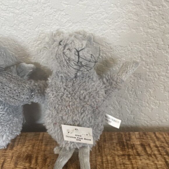 Gray CHRISTMAS Mouse Plush Ornament Set Of 2 Mice Soft Bean Bag Decoration - Picture 3 of 9